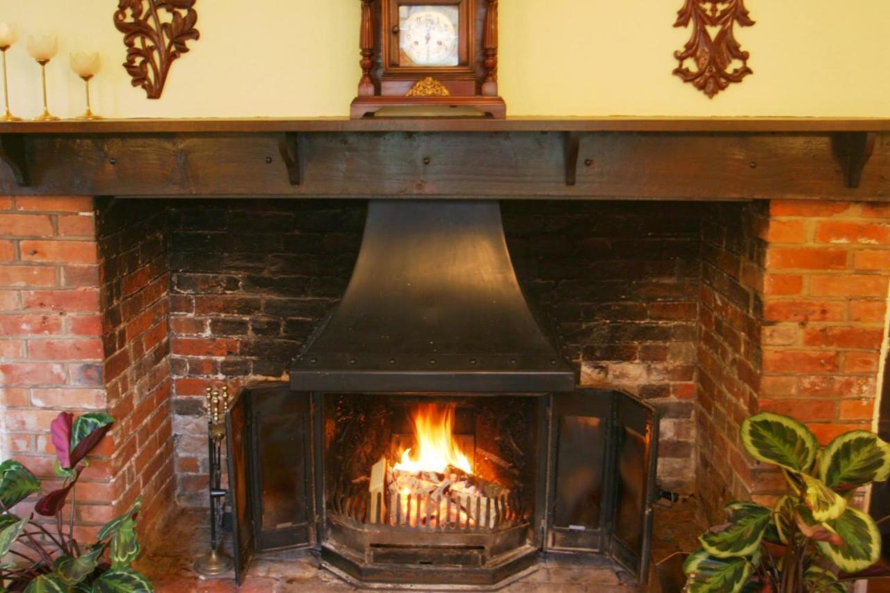Bridge Farmhouse - Eight Ensuite Bedrooms Salisbury Bagian luar foto