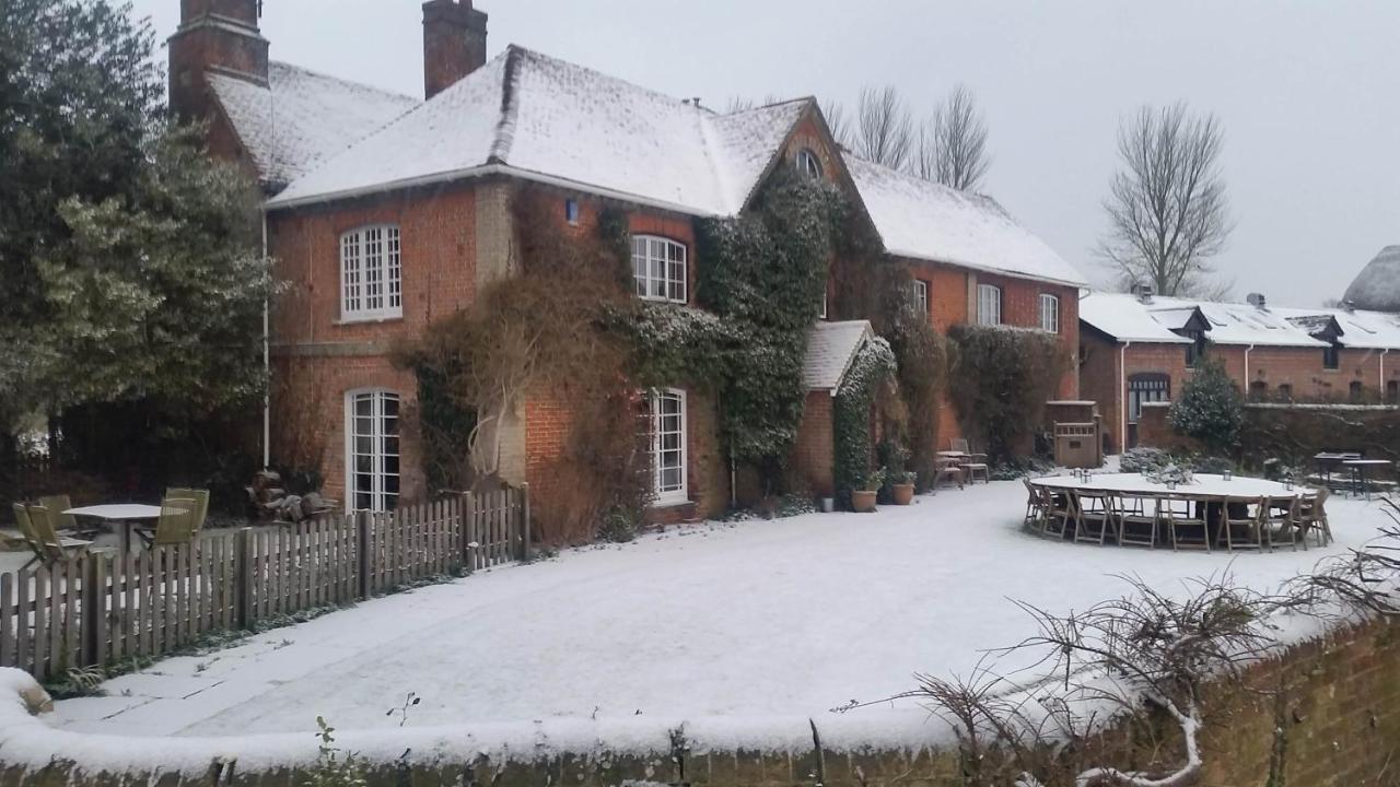 Bridge Farmhouse - Eight Ensuite Bedrooms Salisbury Bagian luar foto